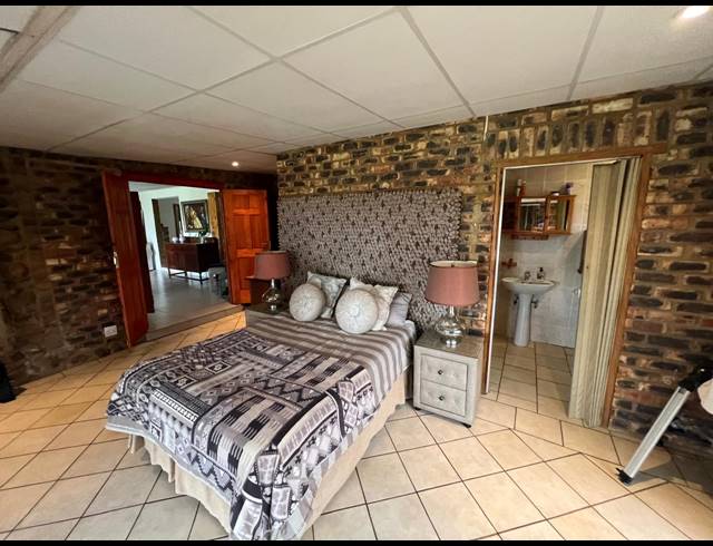 4 BEDROOM HOUSE FOR SALE IN VAAL MARINA